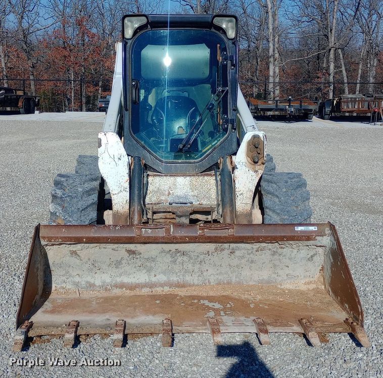 image for item EN8663 2011 Bobcat S750 skid steer loader