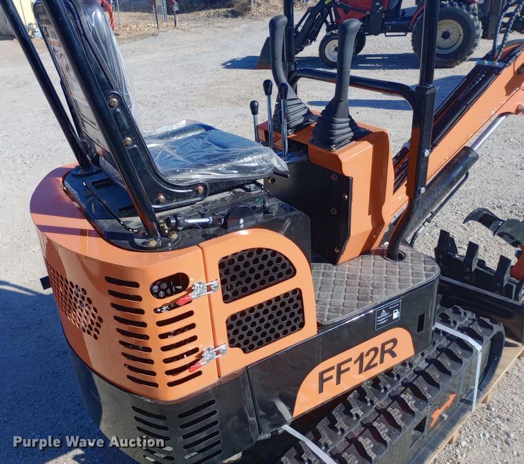 image for item EN8672 2024 FF Industrial  FF12R mini excavator