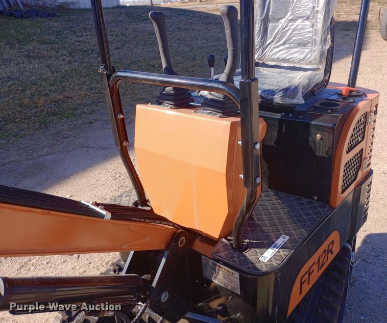 image for item EN8672 2024 FF Industrial  FF12R mini excavator