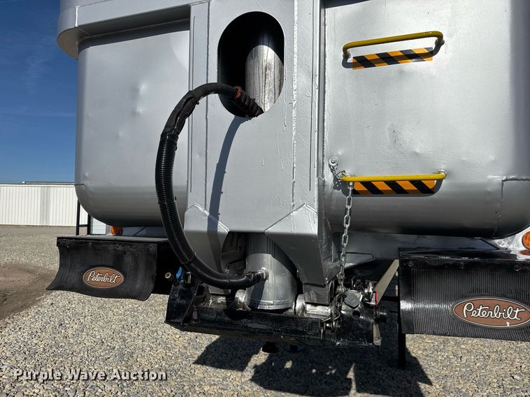 image for item LH9403 1998 Clement LW3829 end dump trailer