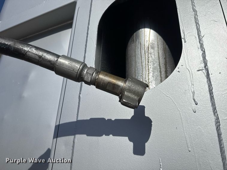 image for item LH9403 1998 Clement LW3829 end dump trailer