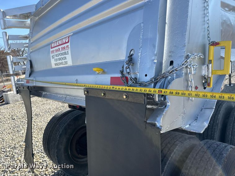 image for item LH9403 1998 Clement LW3829 end dump trailer