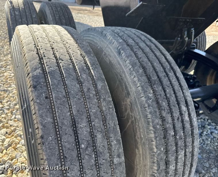 image for item LH9403 1998 Clement LW3829 end dump trailer