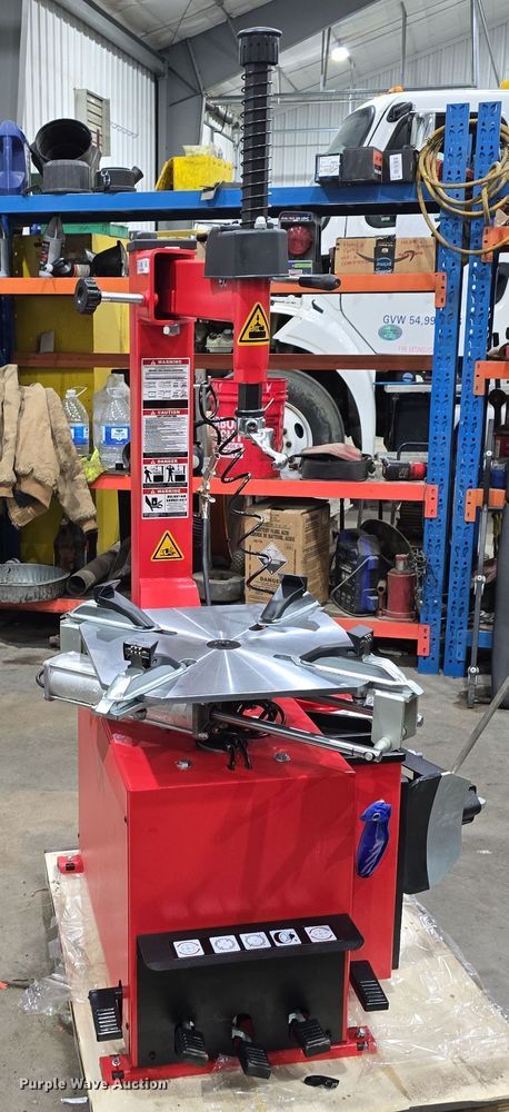 image for item LX9036 2024 Tyre Changer tire machine