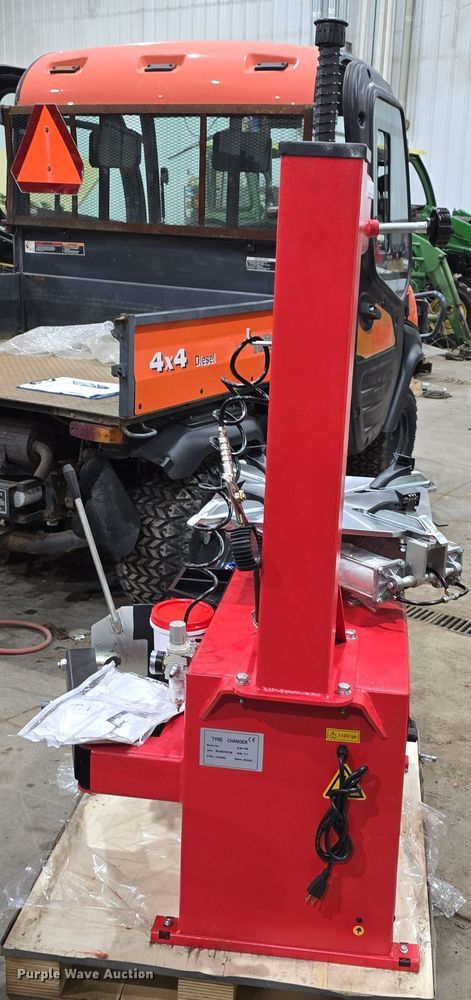 image for item LX9036 2024 Tyre Changer tire machine