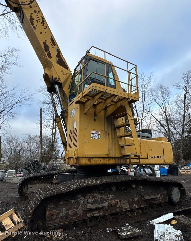 image for item OG9782 2001 Komatsu PC450LC-6K material handler