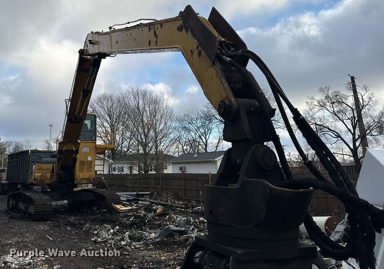 image for item OG9782 2001 Komatsu PC450LC-6K material handler