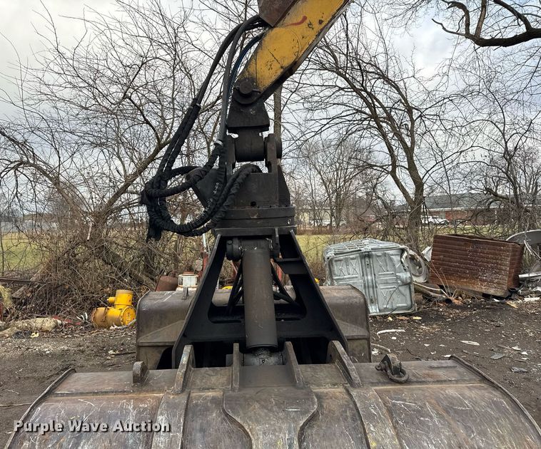 image for item OG9782 2001 Komatsu PC450LC-6K material handler