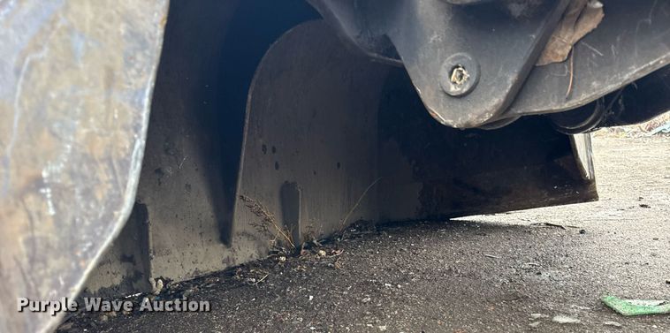 image for item OG9782 2001 Komatsu PC450LC-6K material handler