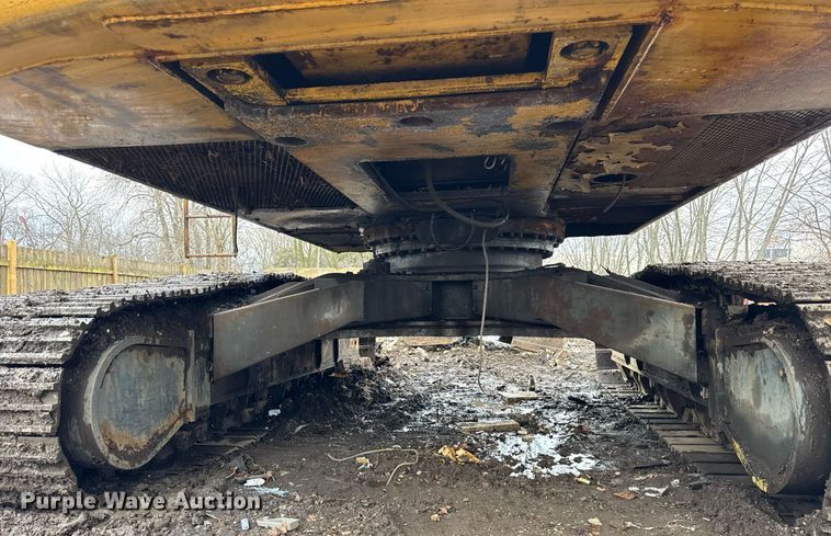 image for item OG9782 2001 Komatsu PC450LC-6K material handler