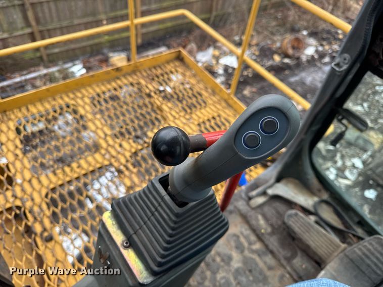 image for item OG9782 2001 Komatsu PC450LC-6K material handler