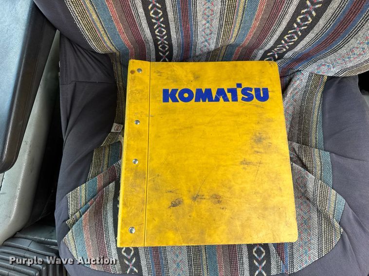 image for item OG9782 2001 Komatsu PC450LC-6K material handler