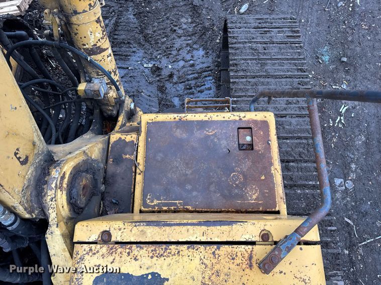 image for item OG9782 2001 Komatsu PC450LC-6K material handler