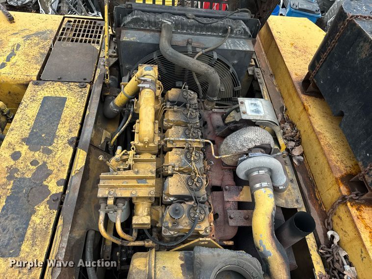 image for item OG9782 2001 Komatsu PC450LC-6K material handler