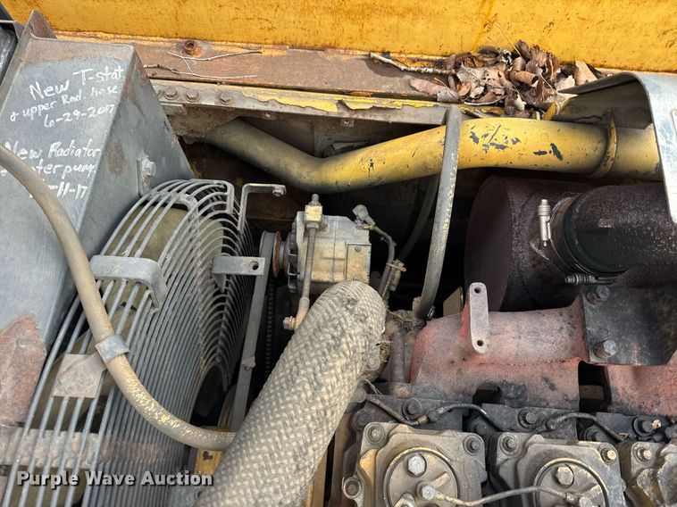 image for item OG9782 2001 Komatsu PC450LC-6K material handler