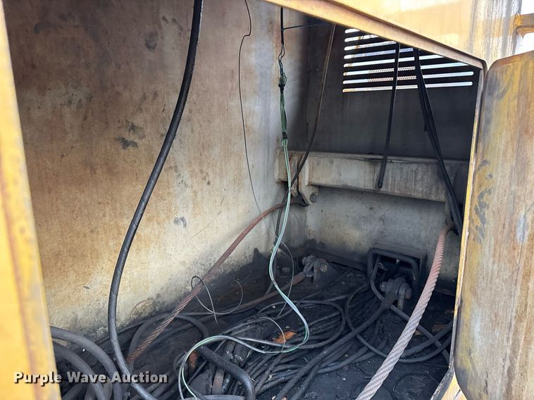 image for item OG9782 2001 Komatsu PC450LC-6K material handler