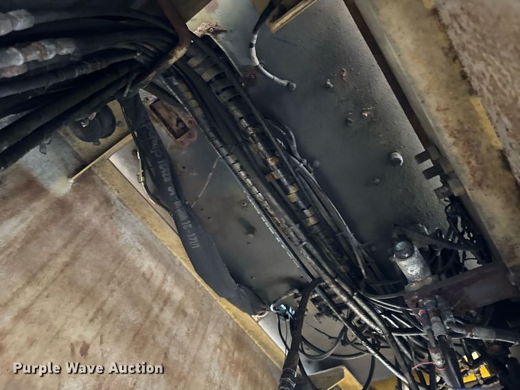 image for item OG9782 2001 Komatsu PC450LC-6K material handler