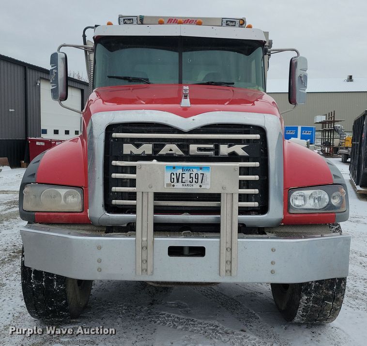 image for item OH9474 2018 Mack Granite GU700 dump truck