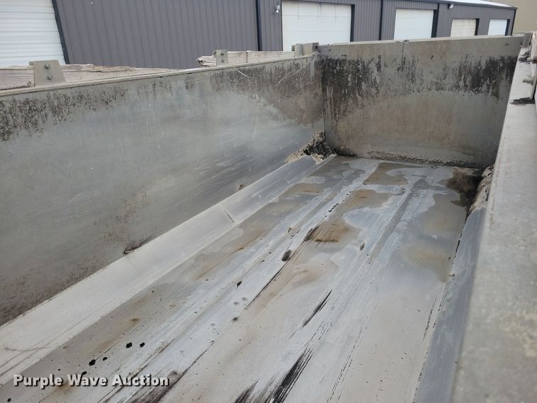 image for item OH9474 2018 Mack Granite GU700 dump truck