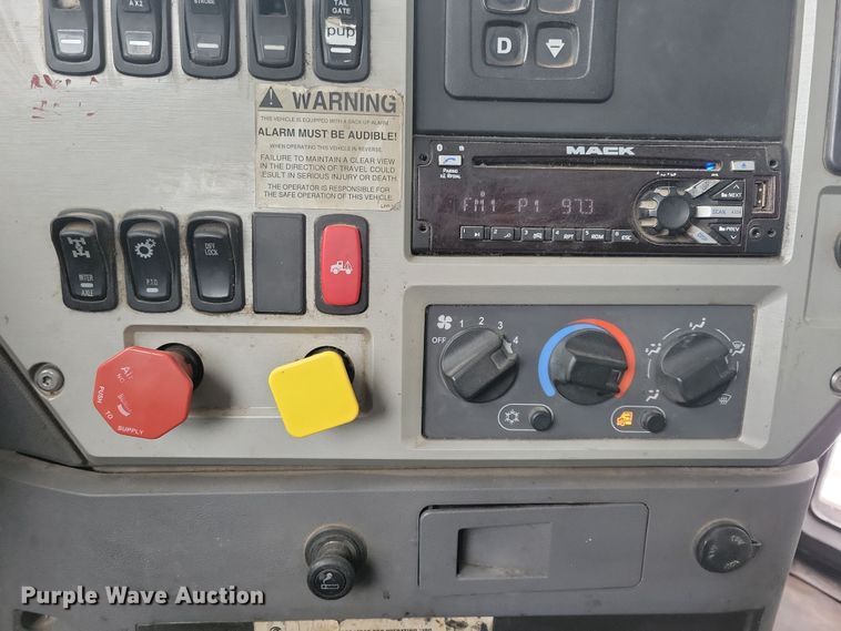 image for item OH9474 2018 Mack Granite GU700 dump truck