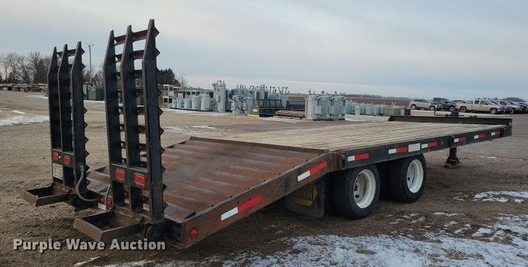 image for item OH9475 1997 Towmaster T30 equipment trailer