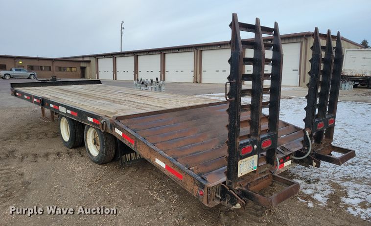 image for item OH9475 1997 Towmaster T30 equipment trailer