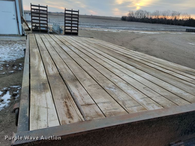 image for item OH9475 1997 Towmaster T30 equipment trailer