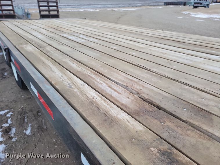 image for item OH9475 1997 Towmaster T30 equipment trailer