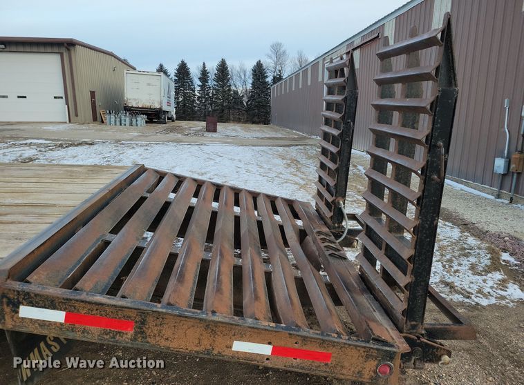 image for item OH9475 1997 Towmaster T30 equipment trailer