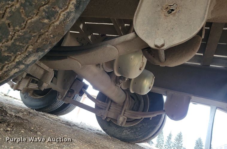 image for item OH9475 1997 Towmaster T30 equipment trailer