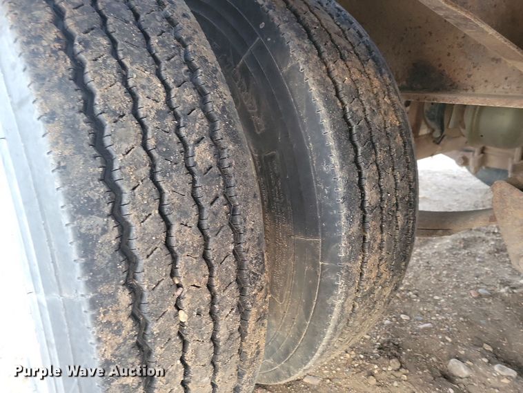 image for item OH9475 1997 Towmaster T30 equipment trailer