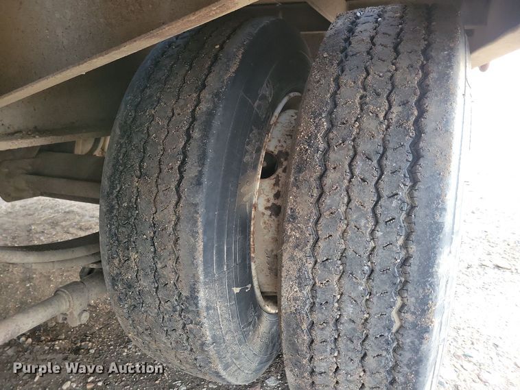 image for item OH9475 1997 Towmaster T30 equipment trailer