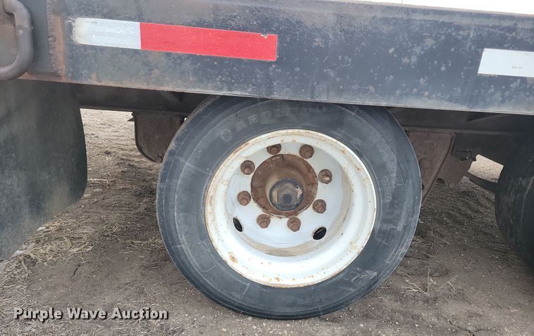 image for item OH9475 1997 Towmaster T30 equipment trailer