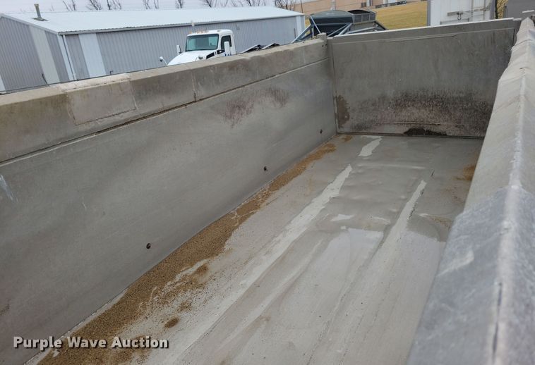 image for item OH9490 2019 Mack Granite GU700 dump truck