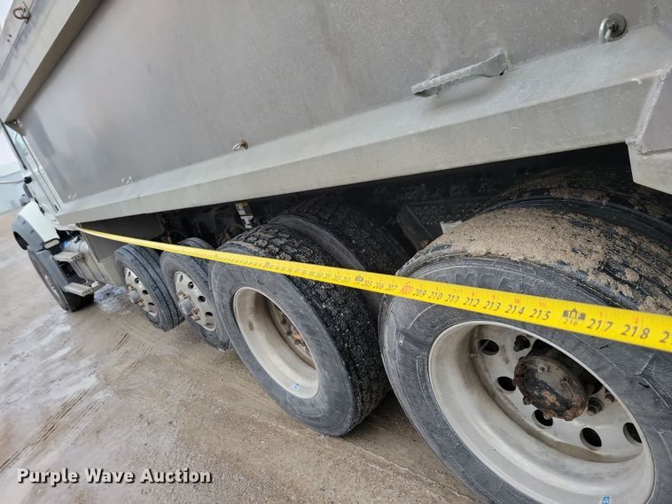 image for item OH9490 2019 Mack Granite GU700 dump truck