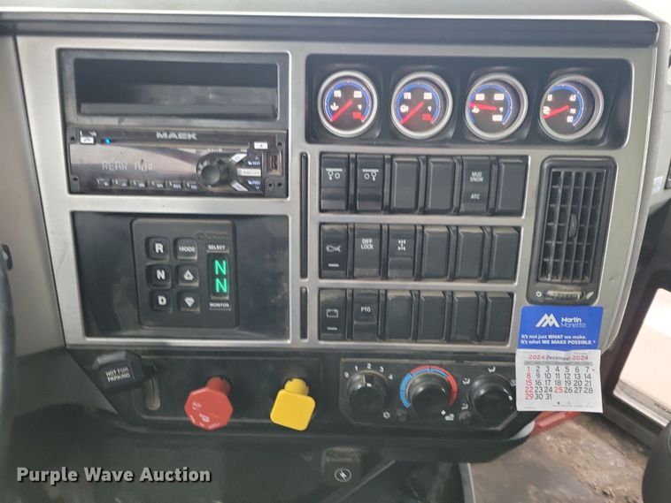 image for item OH9490 2019 Mack Granite GU700 dump truck