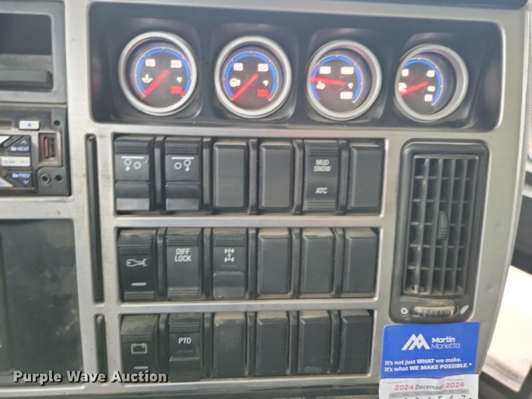 image for item OH9490 2019 Mack Granite GU700 dump truck