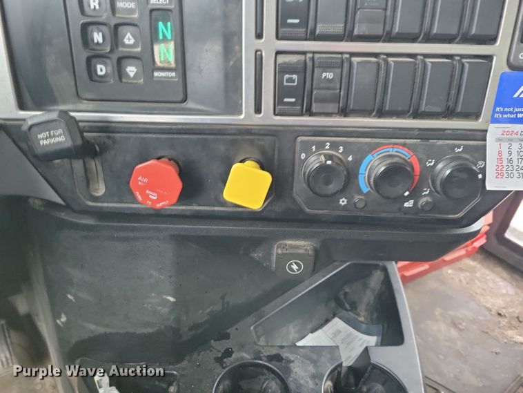 image for item OH9490 2019 Mack Granite GU700 dump truck