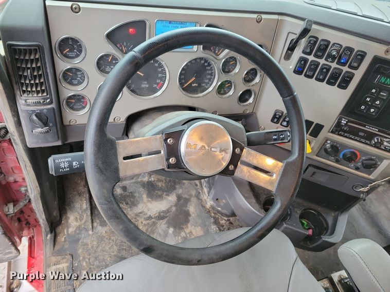 image for item OH9491 2018 Mack Granite GU700 dump truck