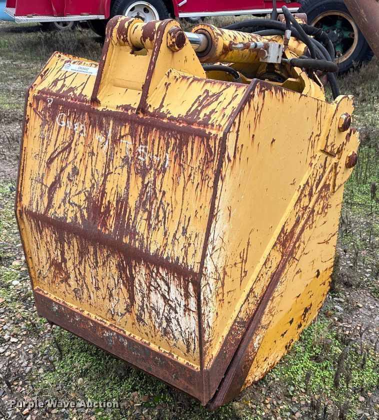 image for item OK9442 Clamshell bucket