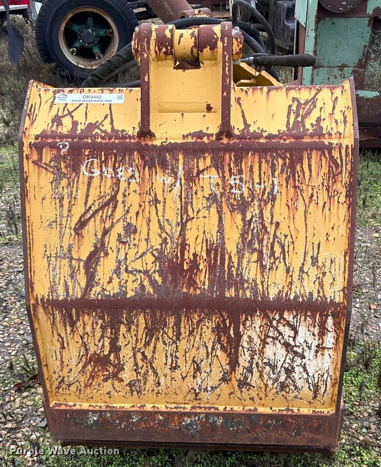 image for item OK9442 Clamshell bucket