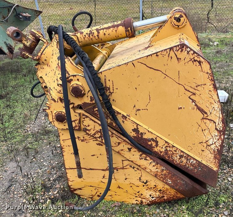 image for item OK9442 Clamshell bucket