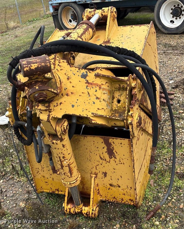 image for item OK9442 Clamshell bucket