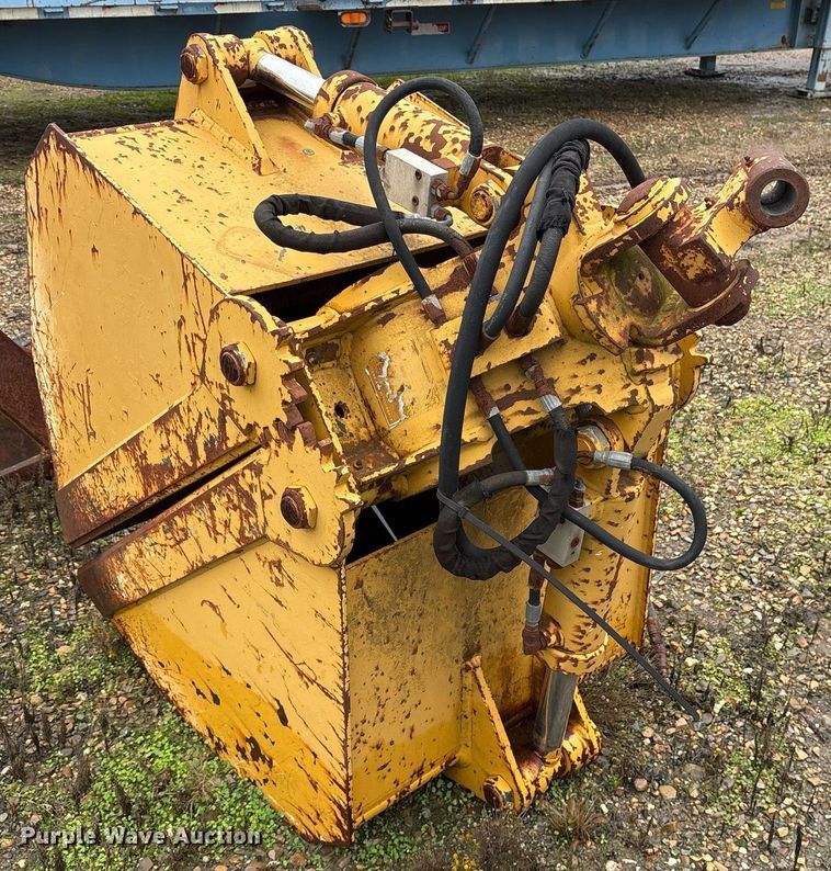 image for item OK9442 Clamshell bucket