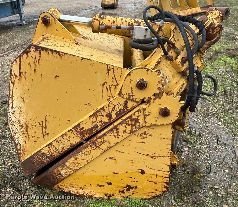 image for item OK9442 Clamshell bucket