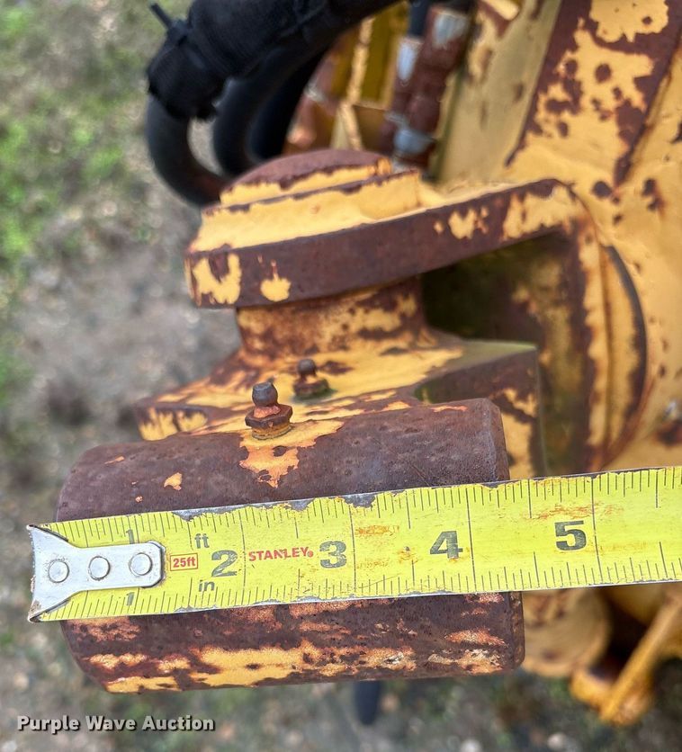 image for item OK9442 Clamshell bucket