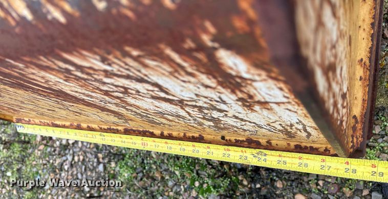 image for item OK9442 Clamshell bucket