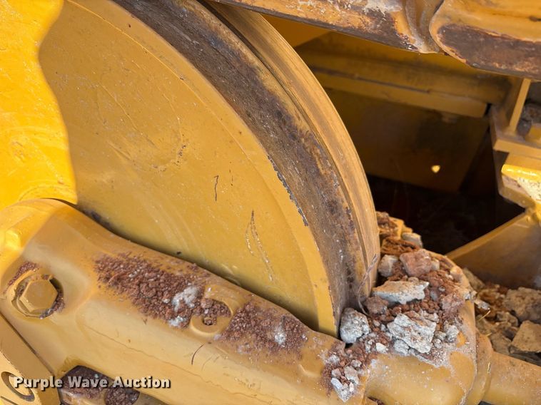 image for item OK9468 1996 Fiat-Hitachi FL145 track loader