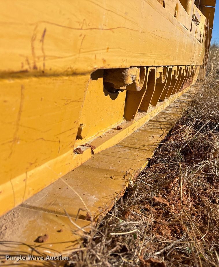 image for item OK9468 1996 Fiat-Hitachi FL145 track loader