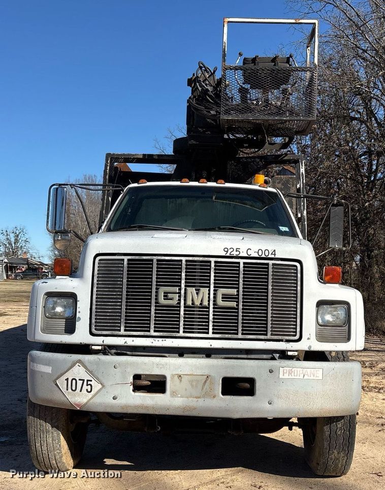 image for item OK9484 1999 GMC Kodiak C7500 grapple crane truck